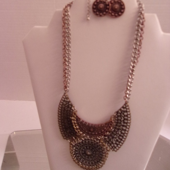 Tamina Jewelry - Indian style necklace/earrings. L35-4